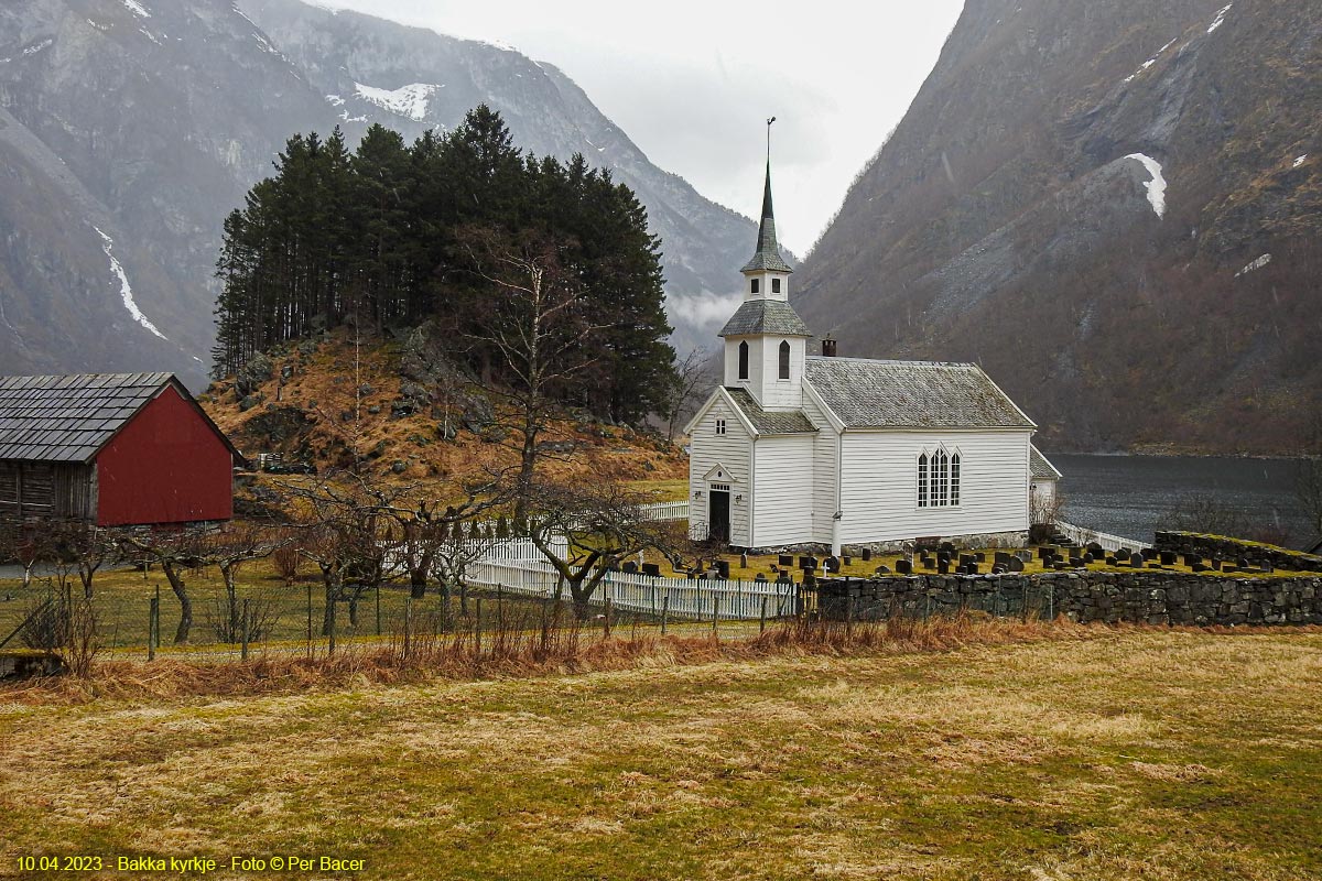 Bakka kyrkje