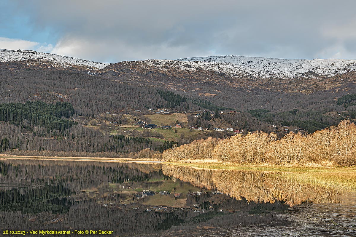 Ved Myrkdalsvatnet