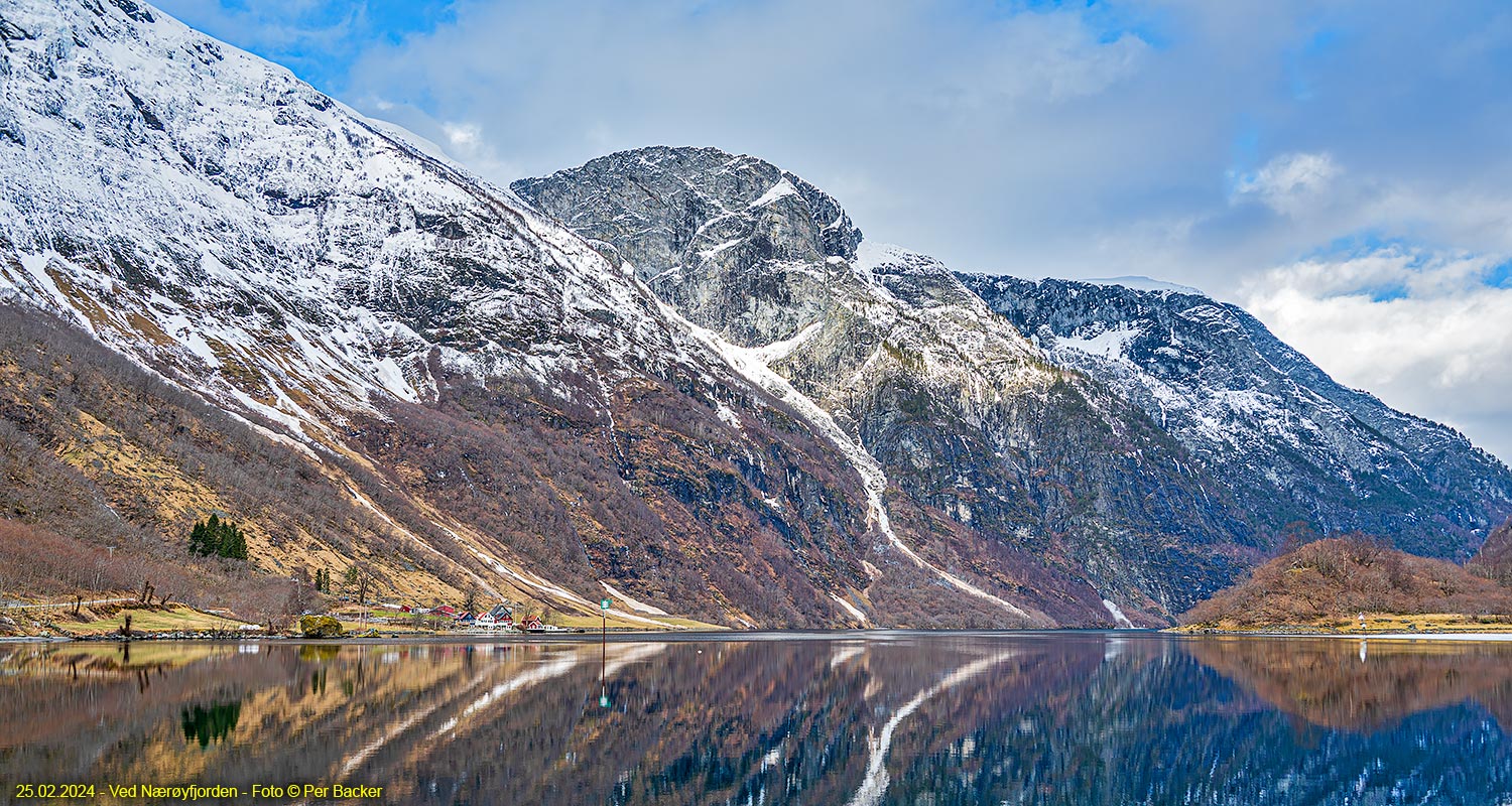 Ved Nærøyfjorden