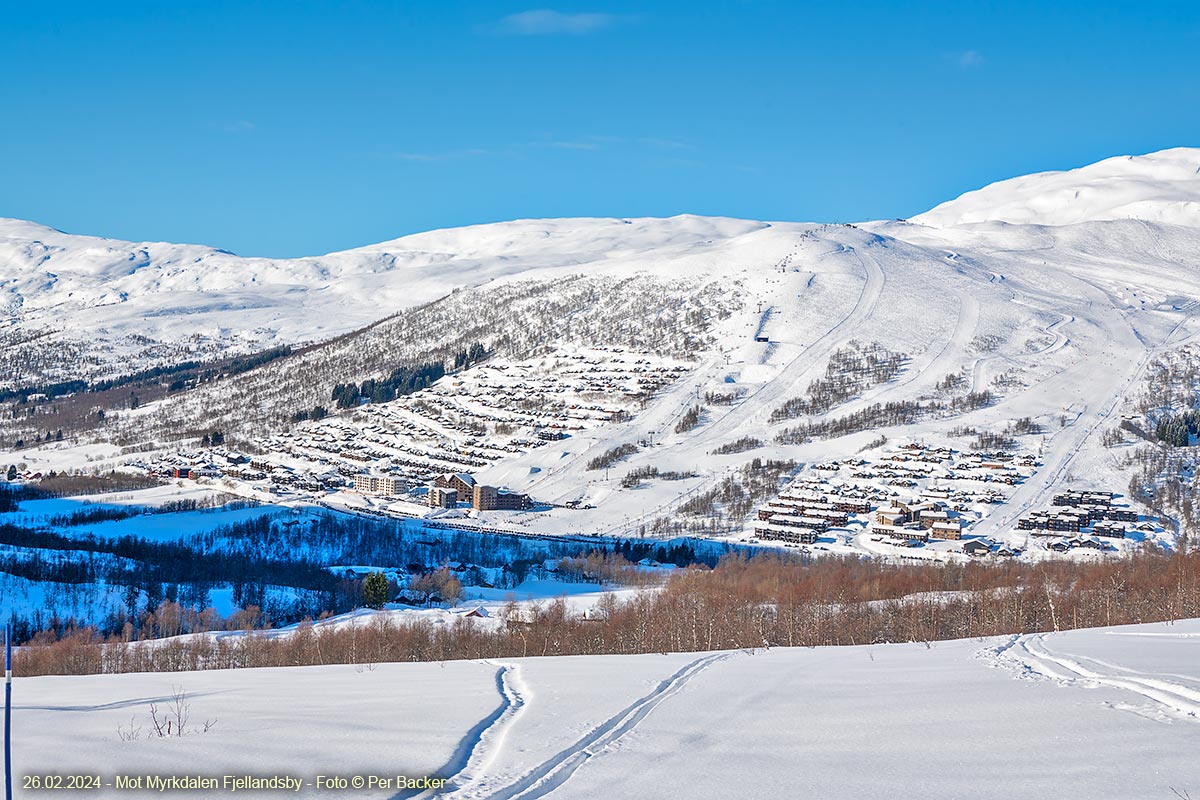 Mot Myrkdalen Fjellandsvby