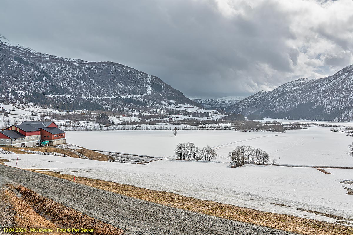 Mot Øyane