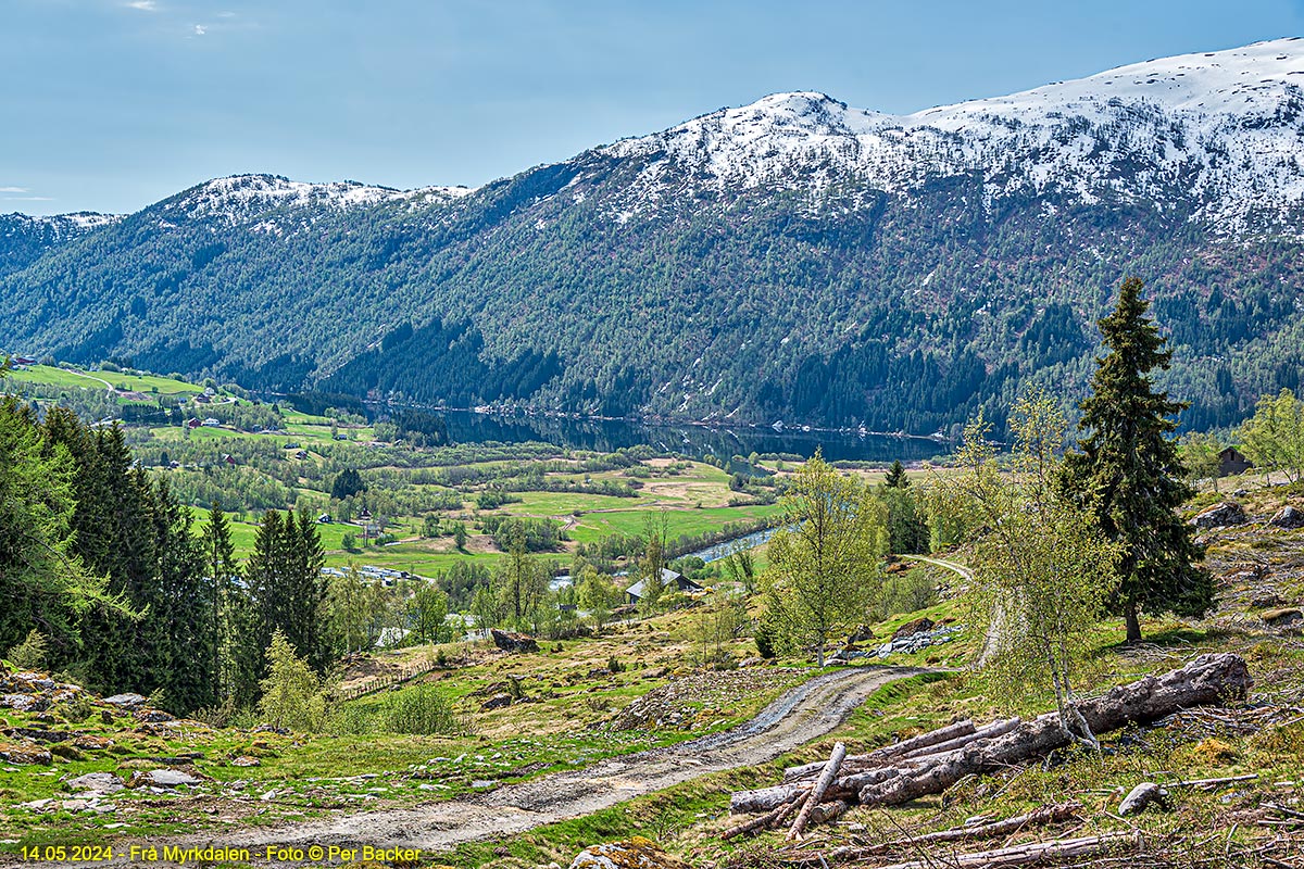 Mot Myrkdalen