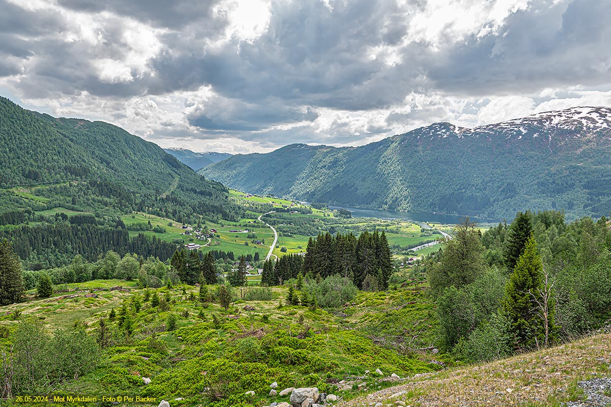 Mot Myrkdalen