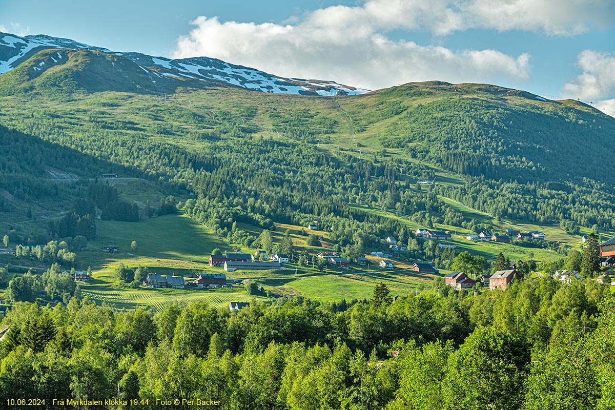 Frå Myrkdalen klokka 19.44