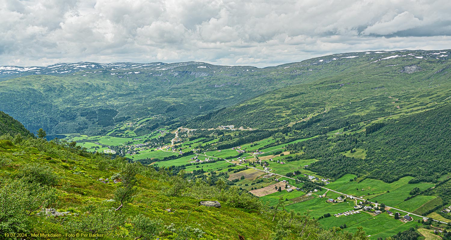 Mot Myrkdalen