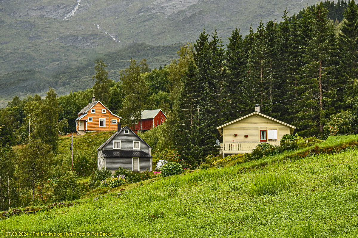 Frå Mørkve og Hyrt