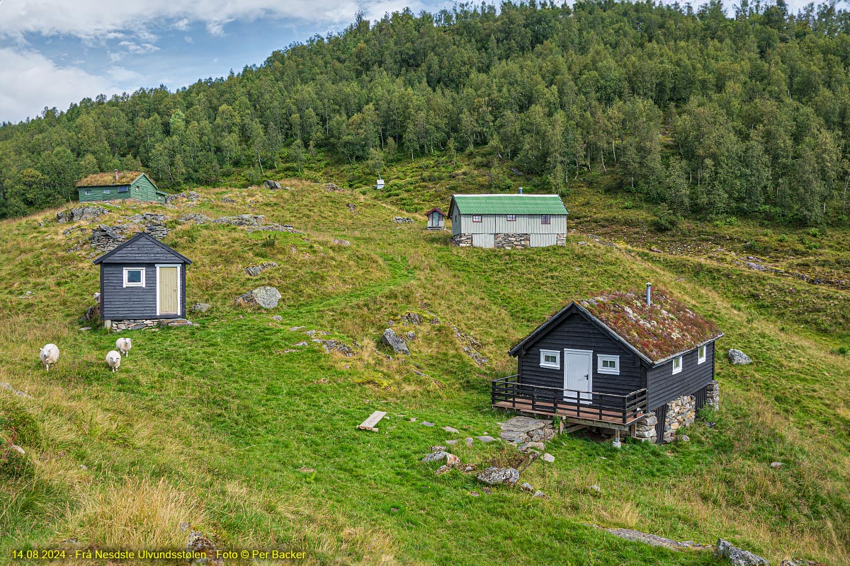 Frå Nedste Ulvundstølen