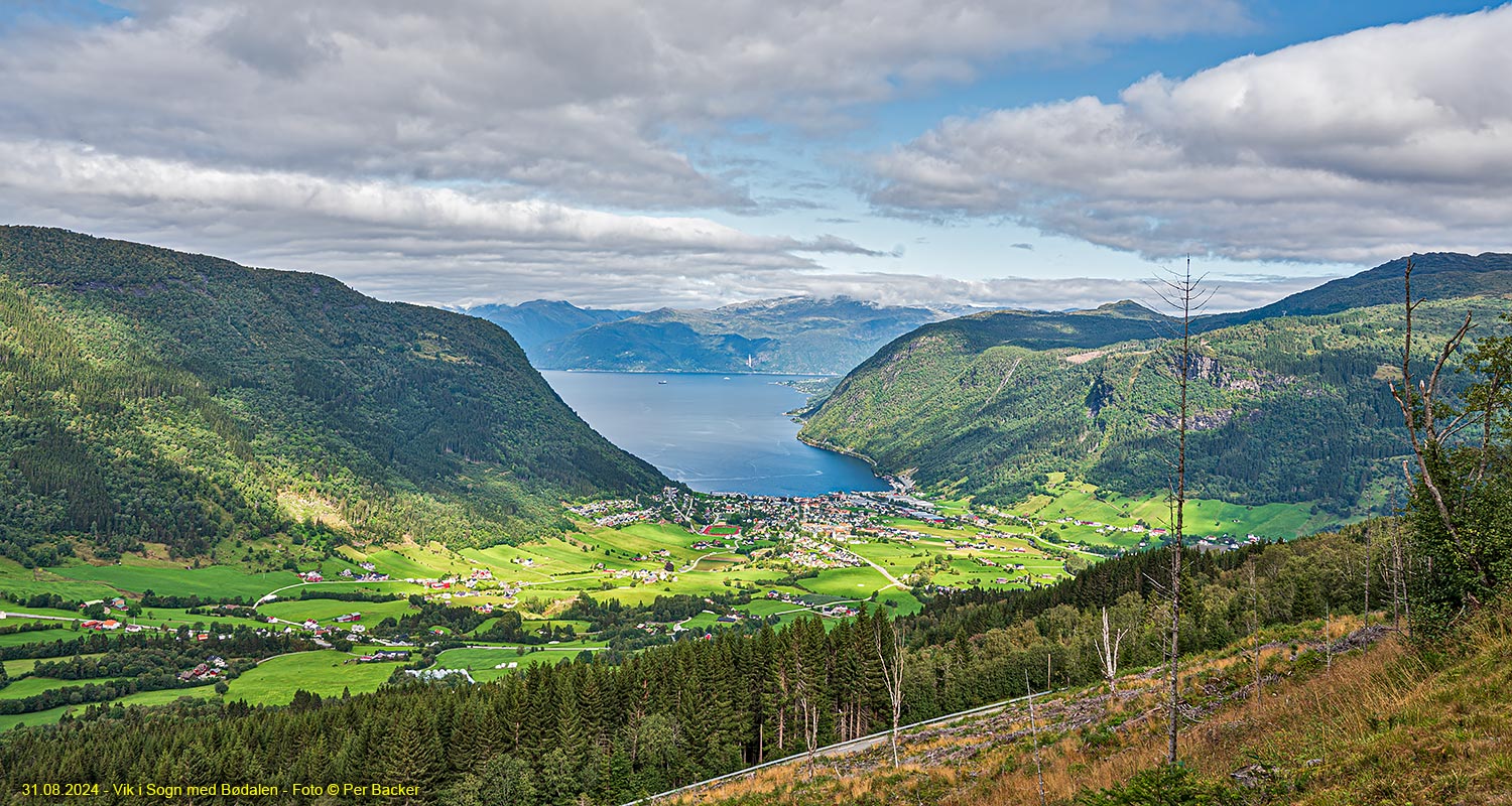 Vik i Sogn med Bødalen