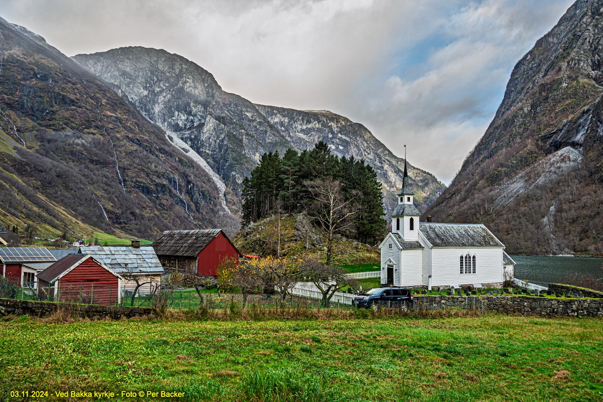 Ved Bakka kyrkje