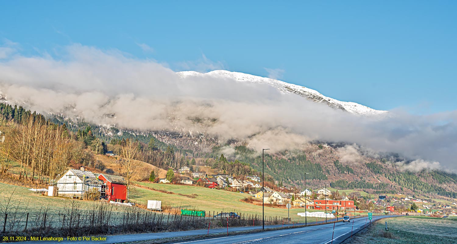 Mot Lønahorga