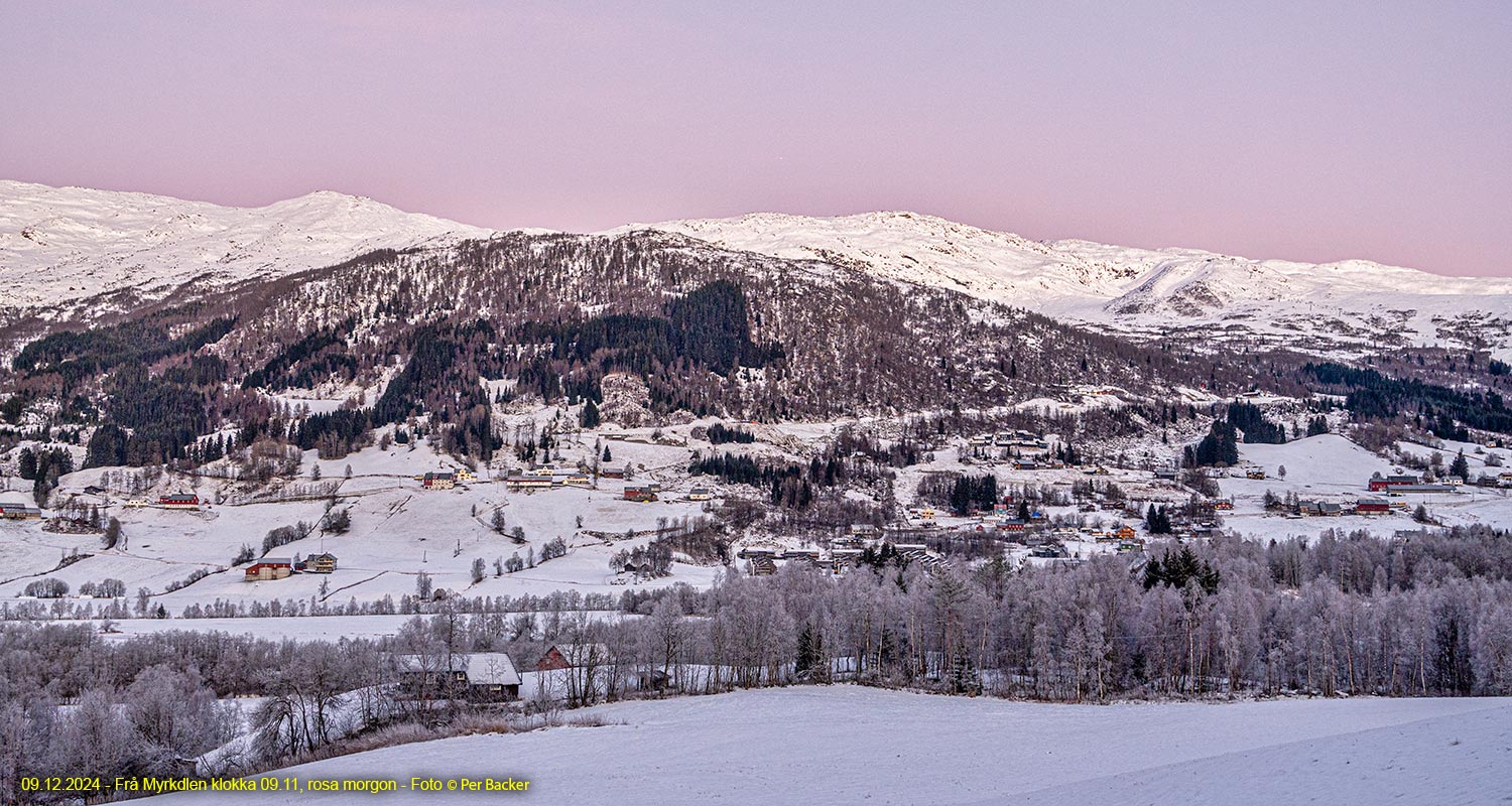 Frå Myrkdalen klokka 09.11, rosa morgon (KI)