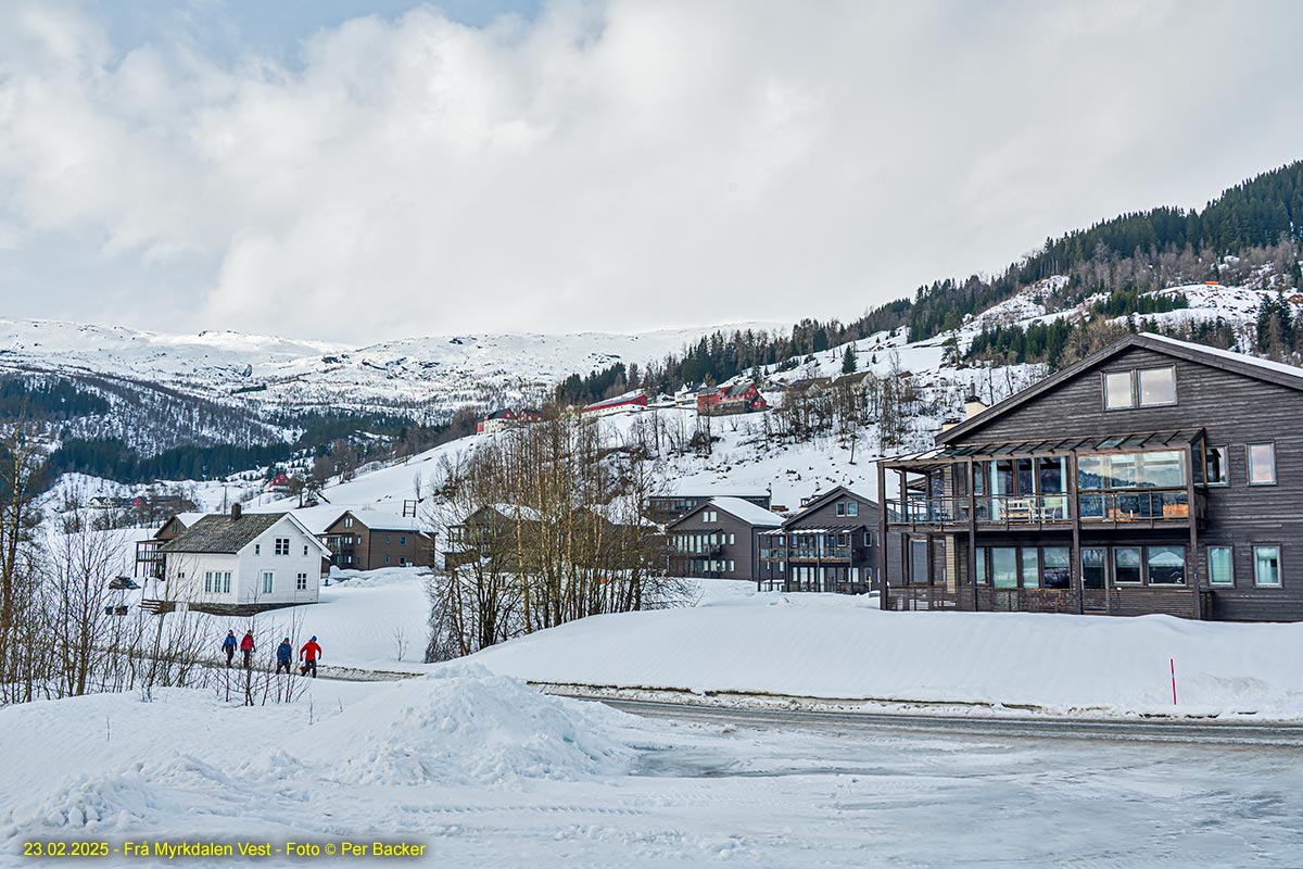 Frå Myrkdalen Vest