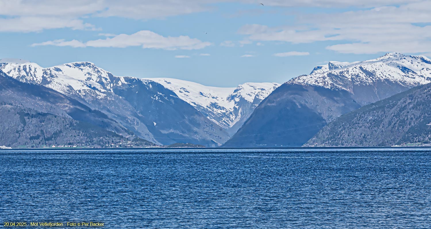 Mot Vetlefjorden