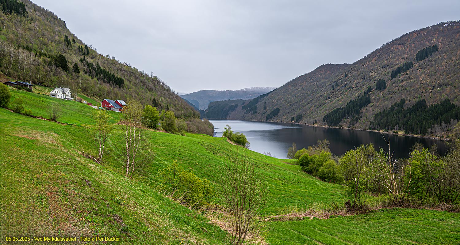 Ved Myrkdalsvatnet