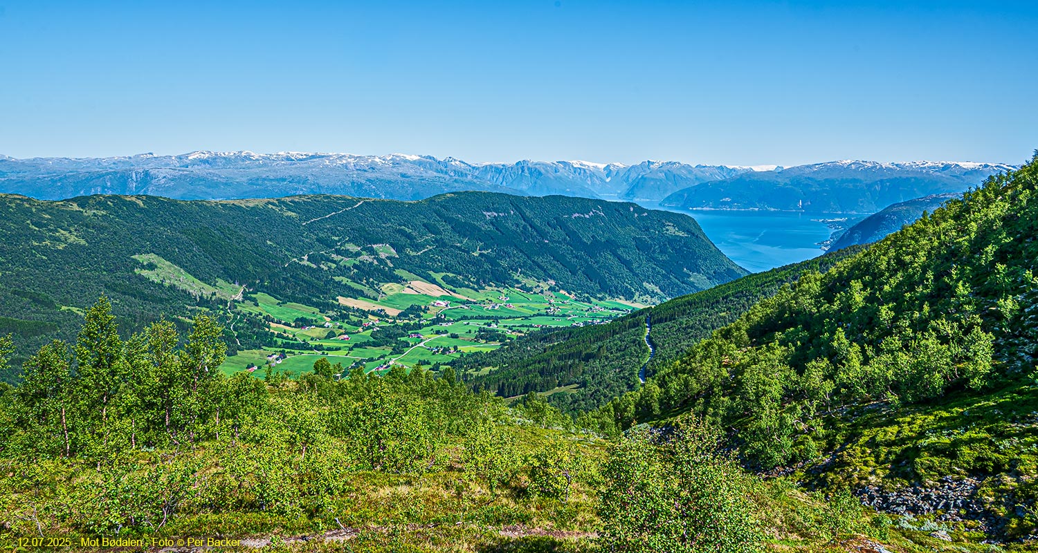 Mot Bødalen