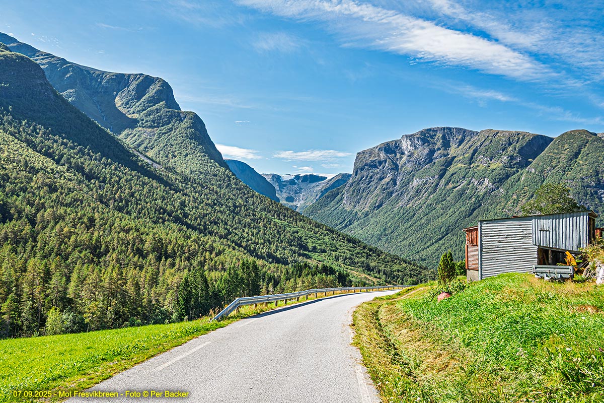 Mot Fresvikbreen