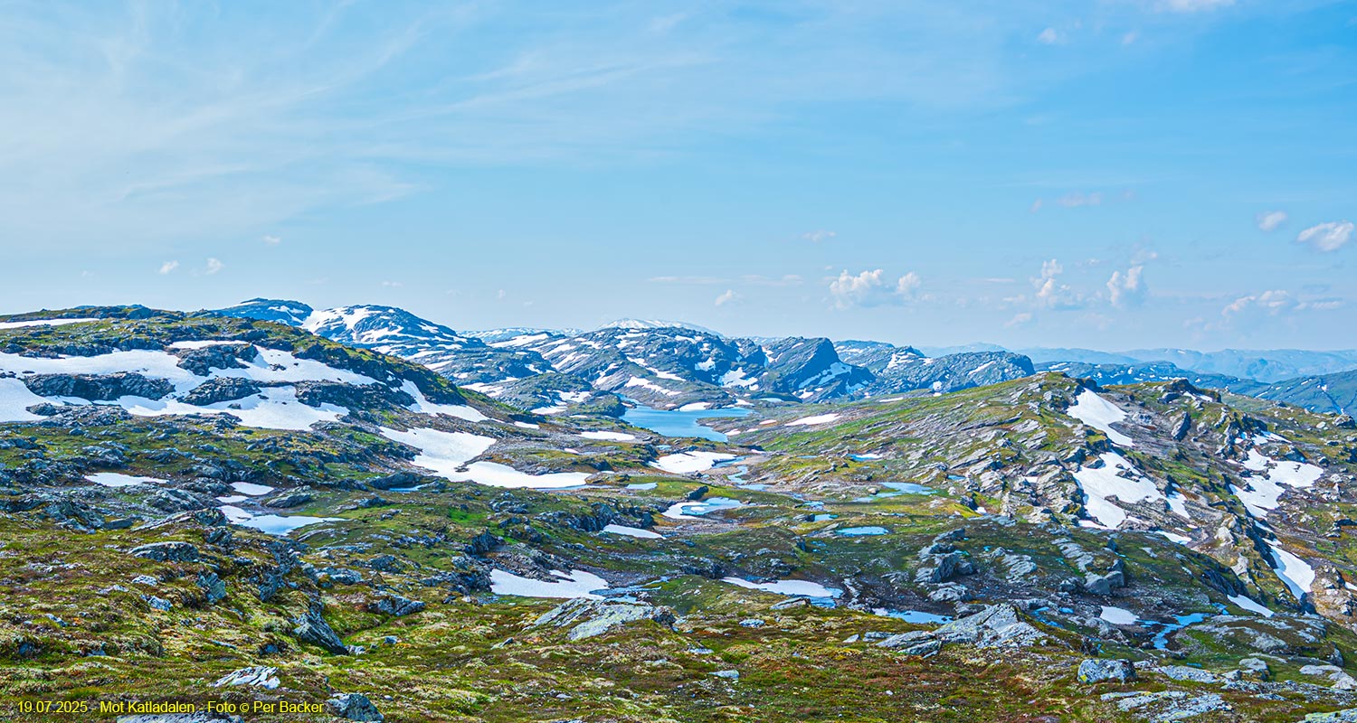 Mot Katladalen