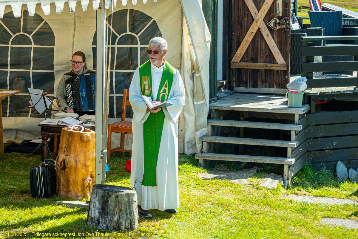 Tidlegare sokneprest John Ove Thaule
