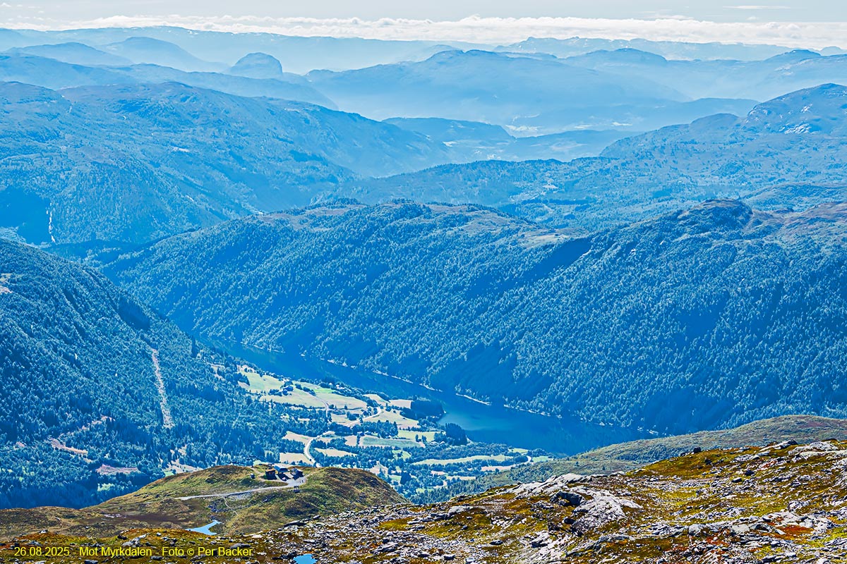 Mot Myrkdalen
