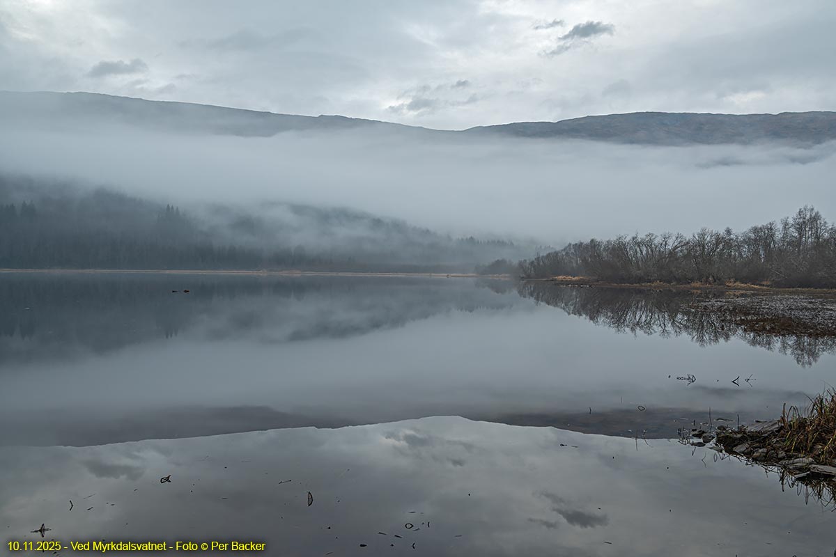Ved Myrkdalsvatnet
