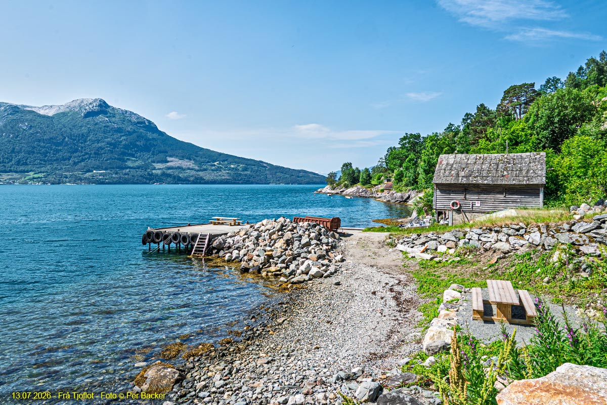 Frå Tjoflot