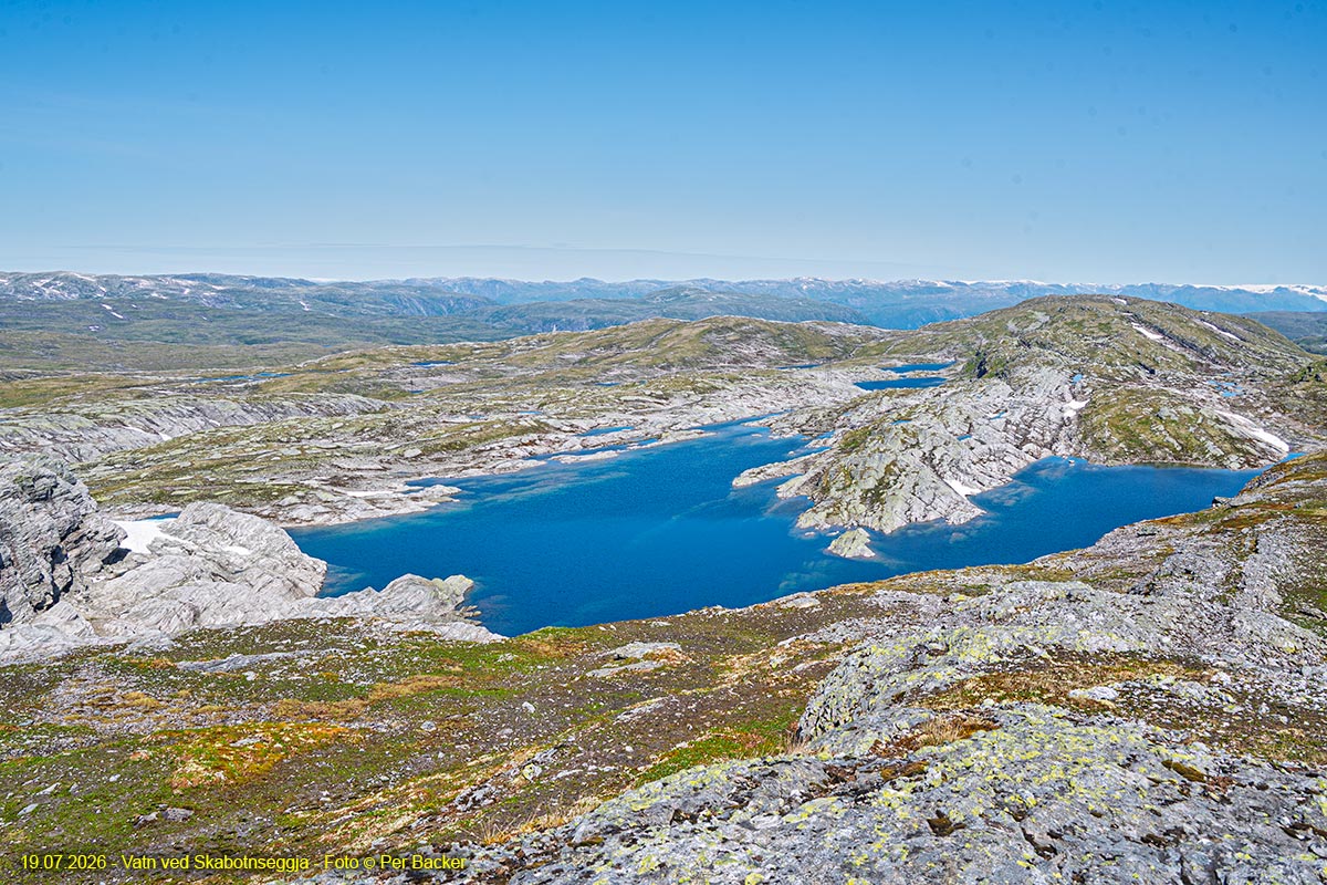 Vatn ved Skabotneggja