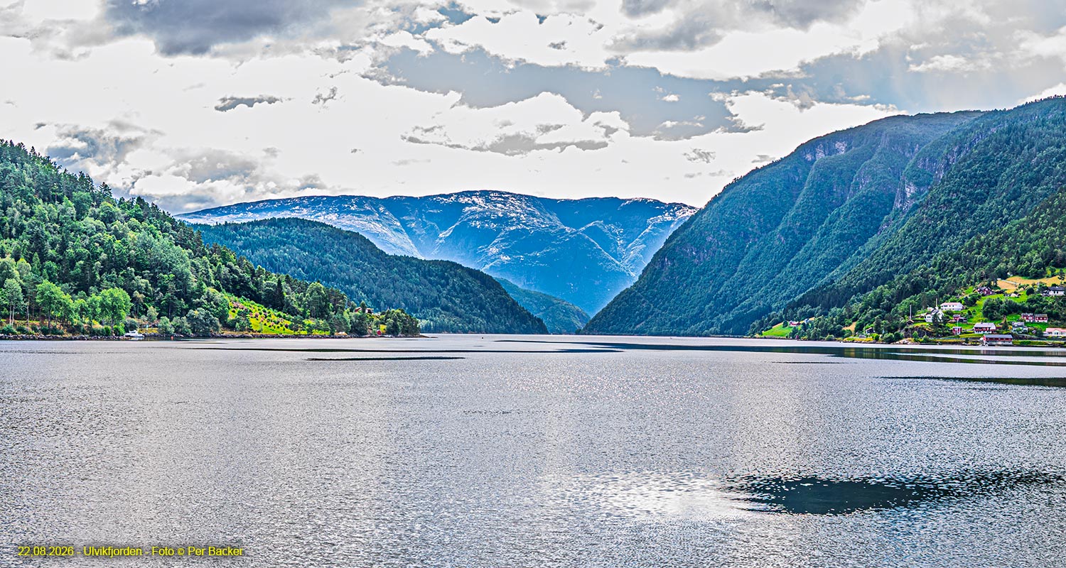 Frå Ulvikfjorden