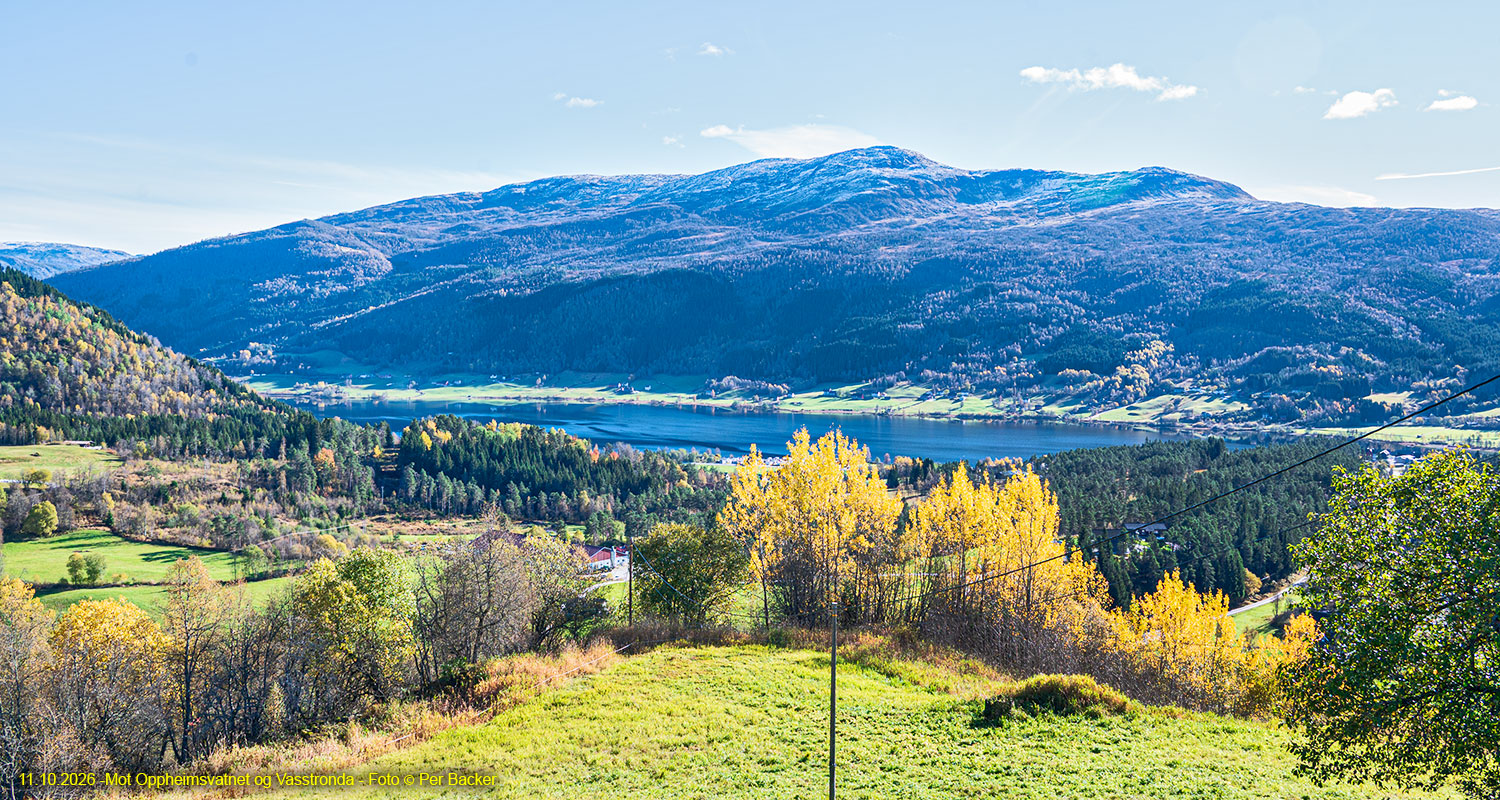 Mot Oppheimsvatnet og Vasstronda